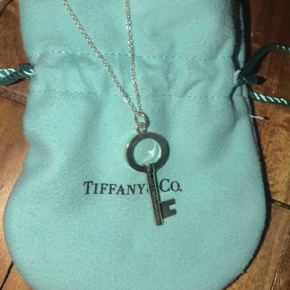 tiffany keys, modern keys open round key pendant